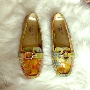 Anne Klein iflex floral loafers size 8